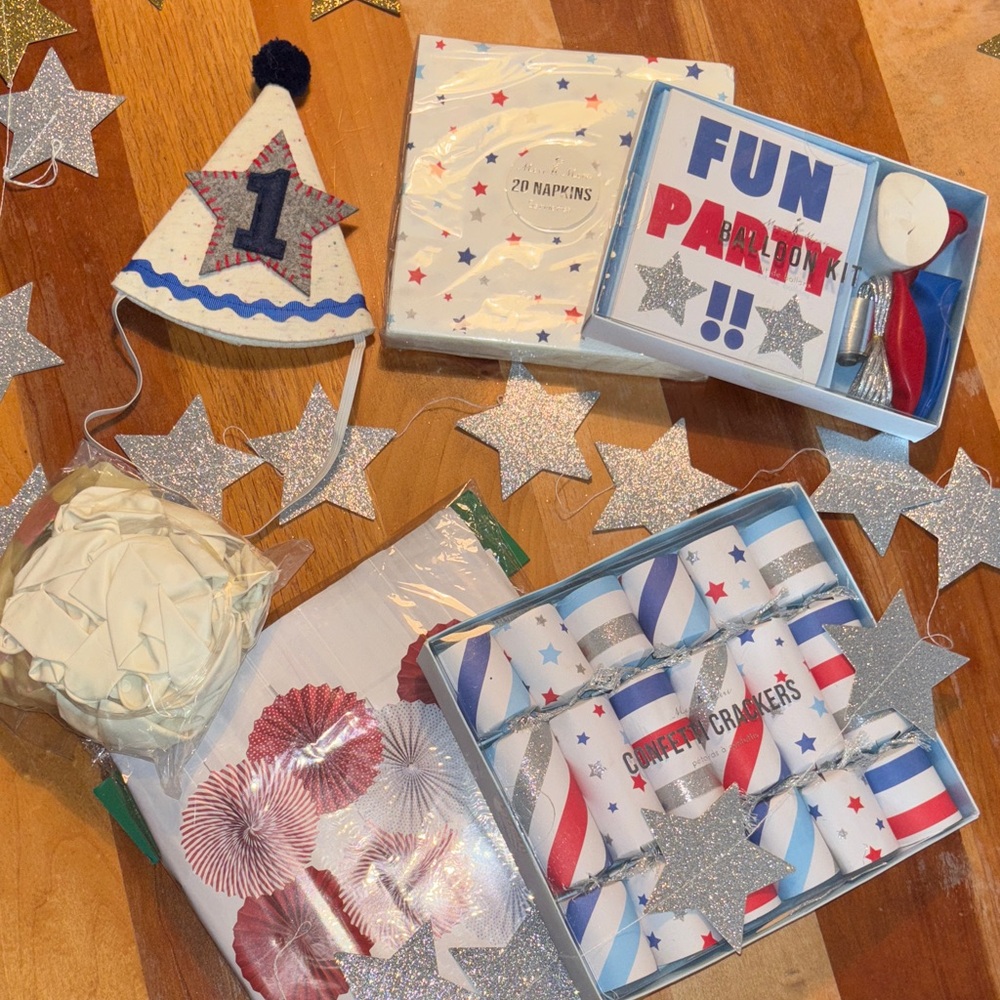 Patriotic Party Supplies Set with Hat and Decorations